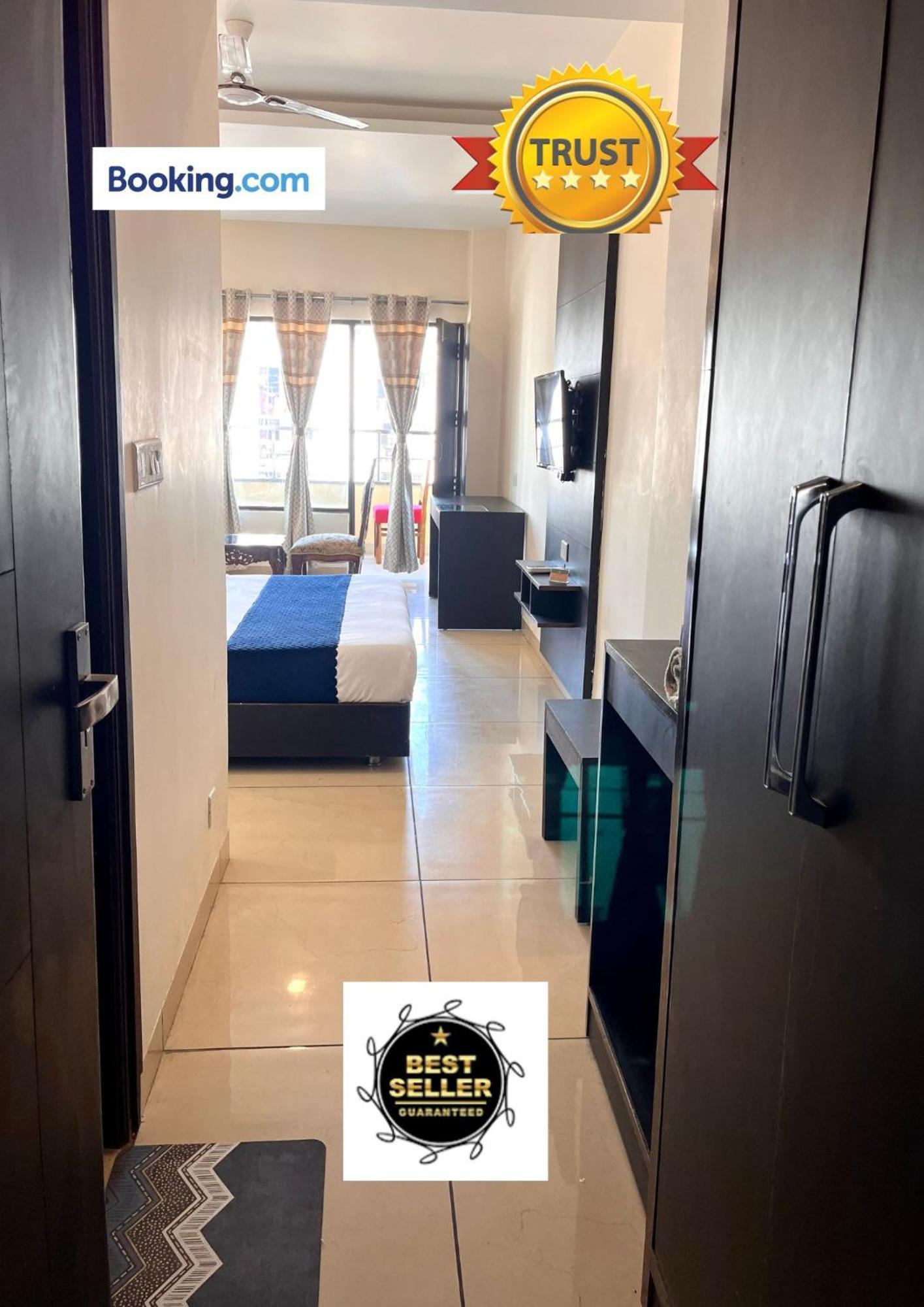 Hotel Jb Residency Zirakpur !! Top Rated & Most Awarded Property In Zirakpur Extérieur photo